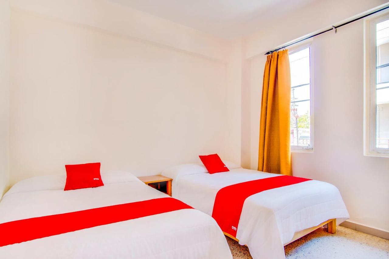 Hotel La Estancia Колима Екстериор снимка
