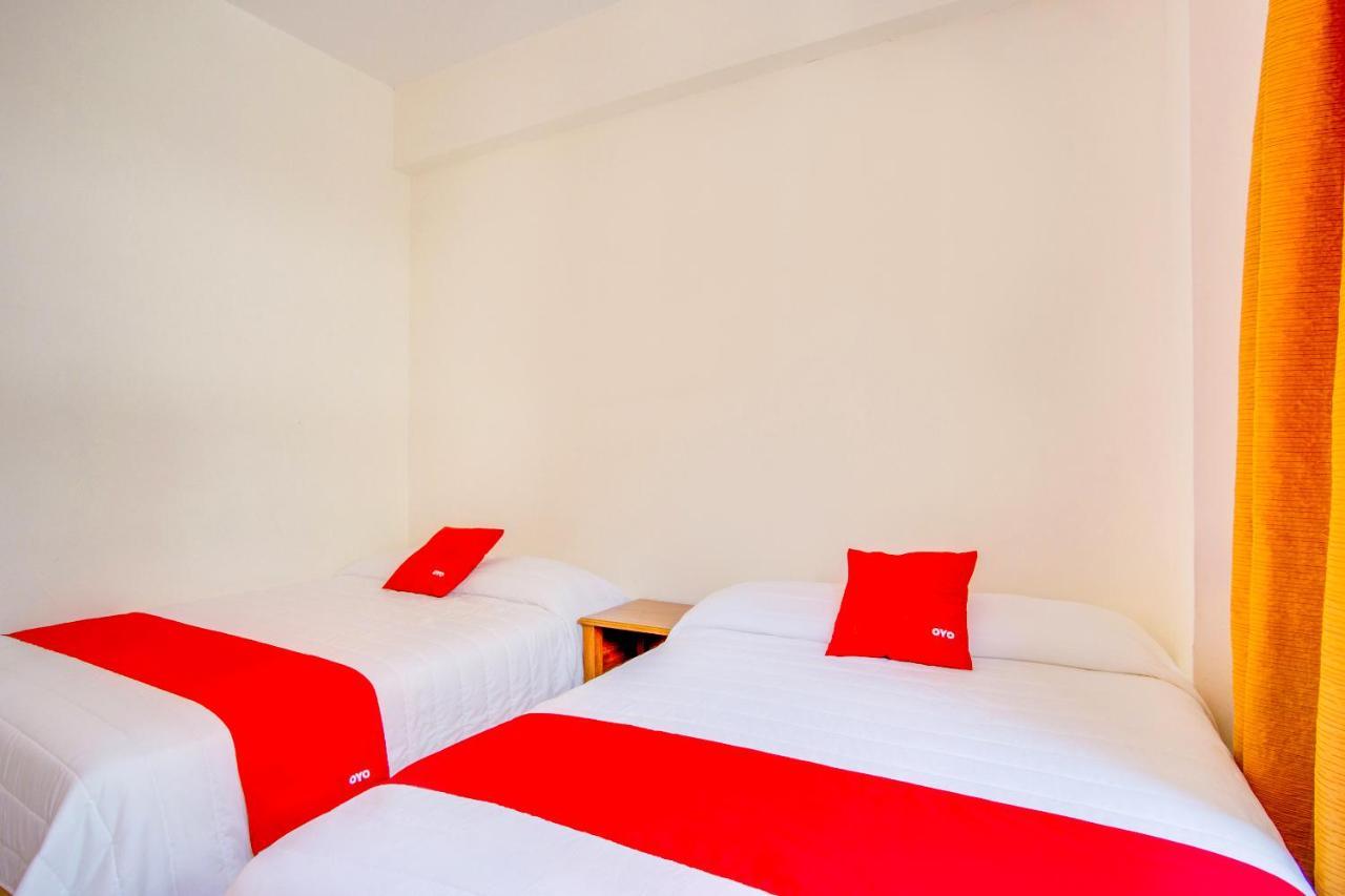 Hotel La Estancia Колима Екстериор снимка